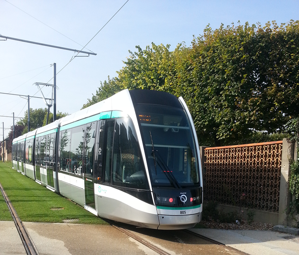 Ile-de-France – Inauguration de la ligne de tramway T8 - Transitec